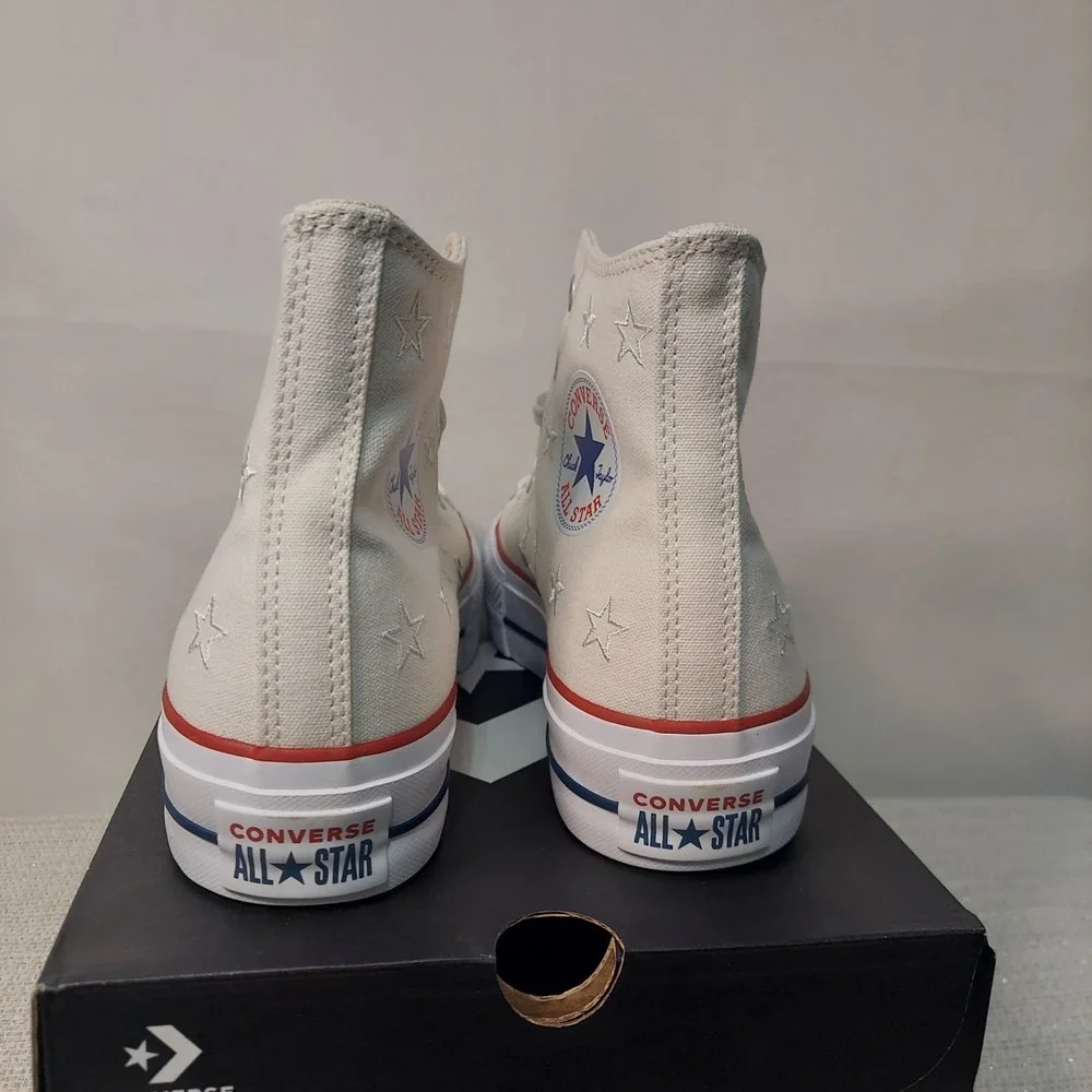 NEW Converse Chuck Taylor All Star Lift Platform Embroidered Stars‎ Women Size 9
